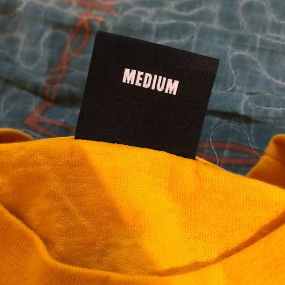 Revenge Basic Embroidered T-shirt Yellow - Picture 5 of 7